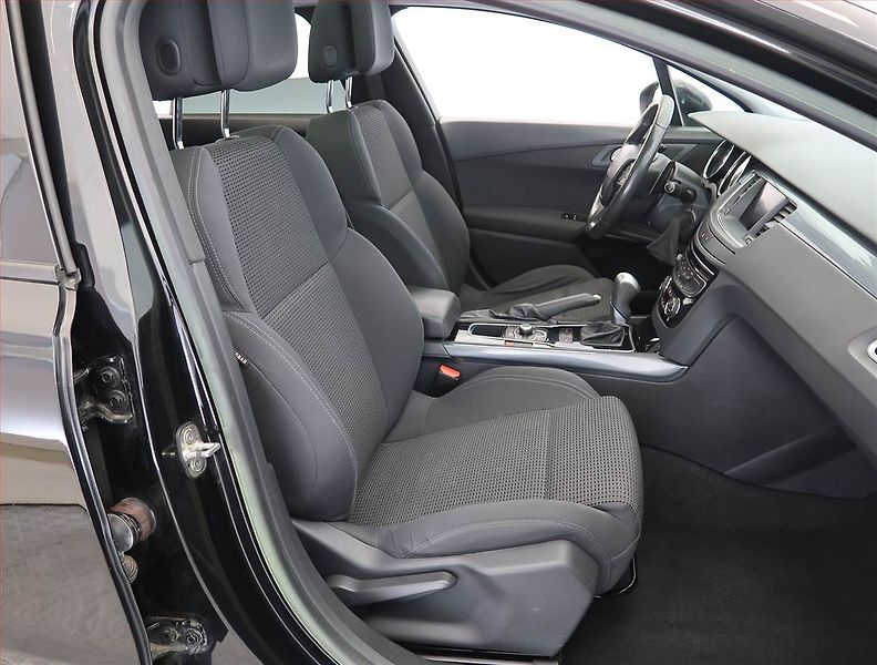 Peugeot 508 (2012) 2.0 HDi, Automat, po STK - fotka 9 z 21