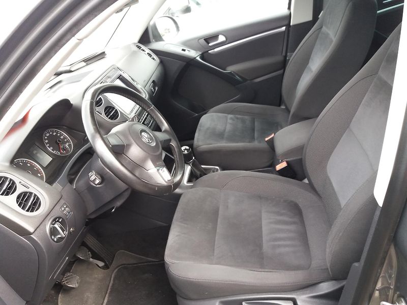Volkswagen Tiguan 1.4TSi,4x4,NAVI,KAMERA - fotka 17 z 26