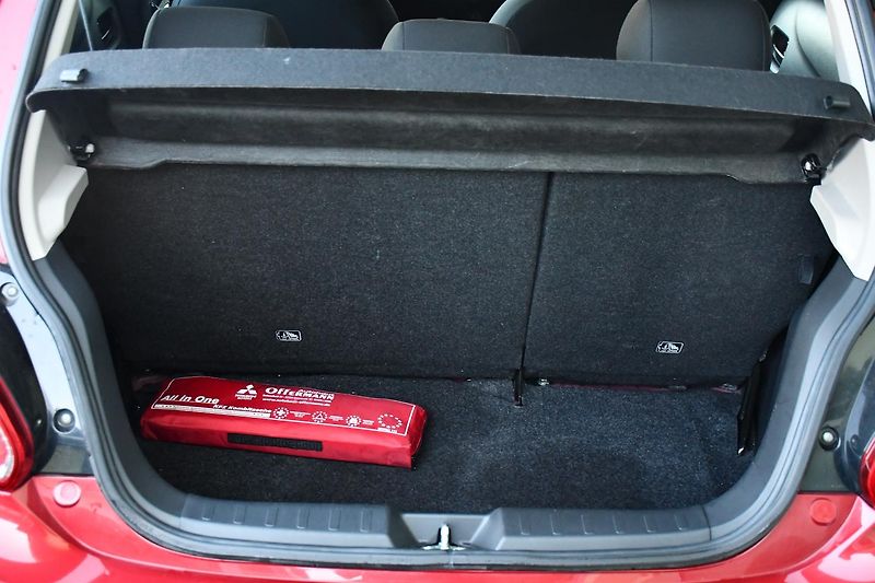 Mitsubishi Space Star 1.0i 52kW A/C - fotka 25 z 29