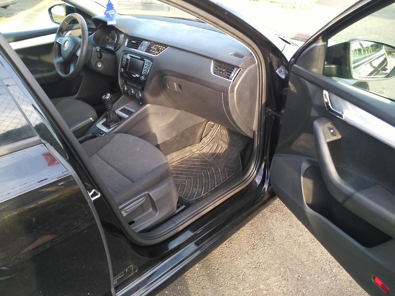 Škoda Octavia 1,2 TSI  /77 kW/ - fotka 21 z 28