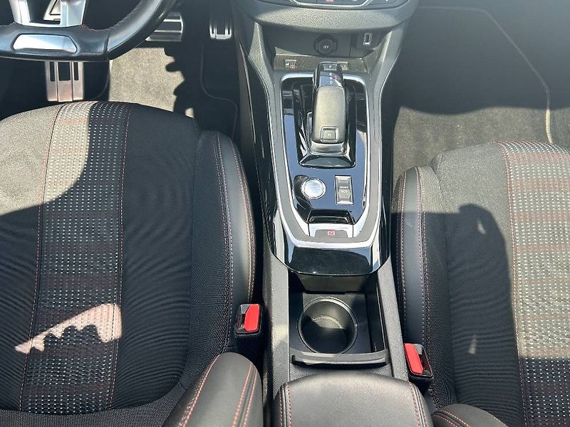 Peugeot 308 GT S&S EAT8 1.5 BlueHDi - fotka 10 z 23