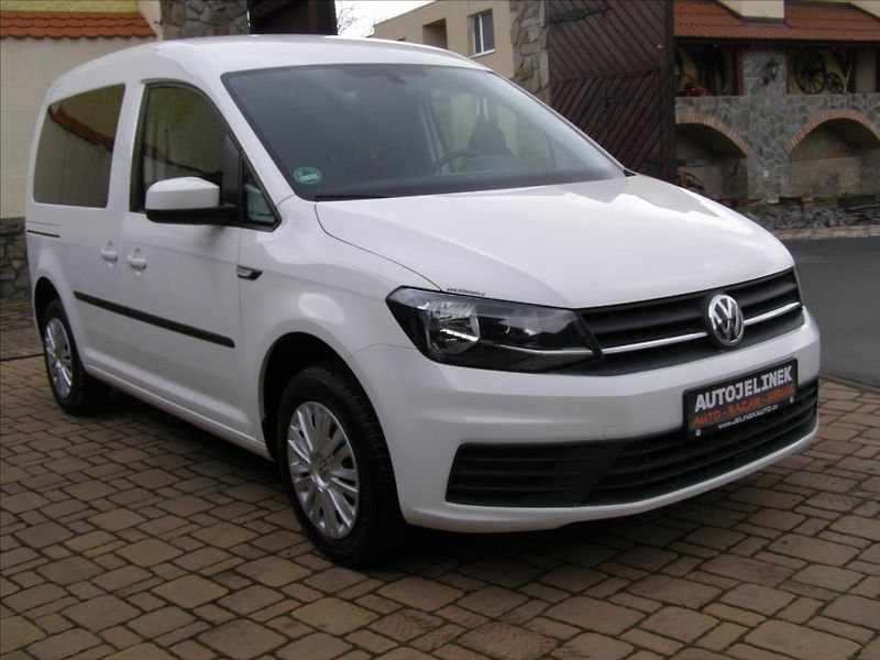 Volkswagen Caddy 2,0   TDI TEMPOMAT - fotka 7 z 26