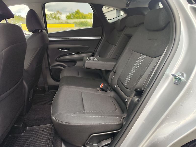 Hyundai Tucson 1.6 T-GDI/110kW Smart DCT - fotka 10 z 30