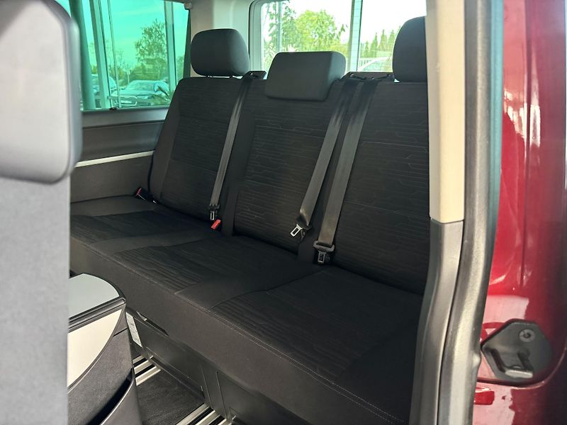 Volkswagen Multivan T6.1 2,0TDI DSG*Full LED*Navi - fotka 16 z 32