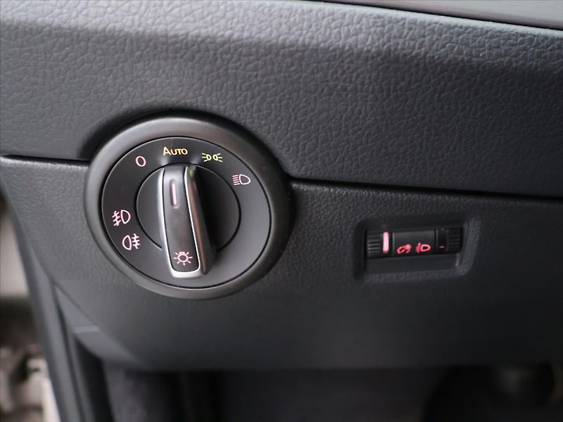 Volkswagen Multivan 2.0 TDI DSG 4x4 PanAmericana - fotka 16 z 35