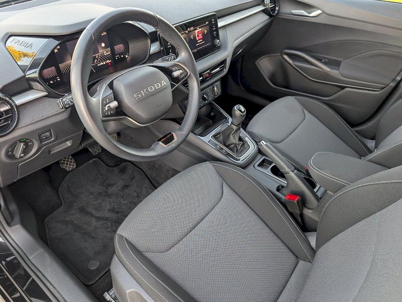 Škoda Fabia (2025) 1,0 TSI / 70 kW Selection - fotka 7 z 30