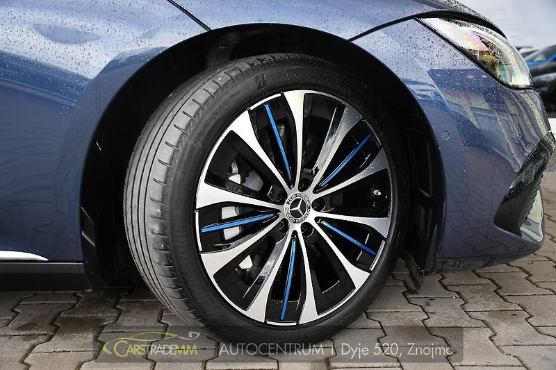 Mercedes-Benz EQE 350 4MATIC - fotka 54 z 56