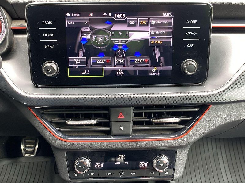 Škoda Kamiq (2022) 1.0 TSI Monte Carlo - fotka 12 z 37