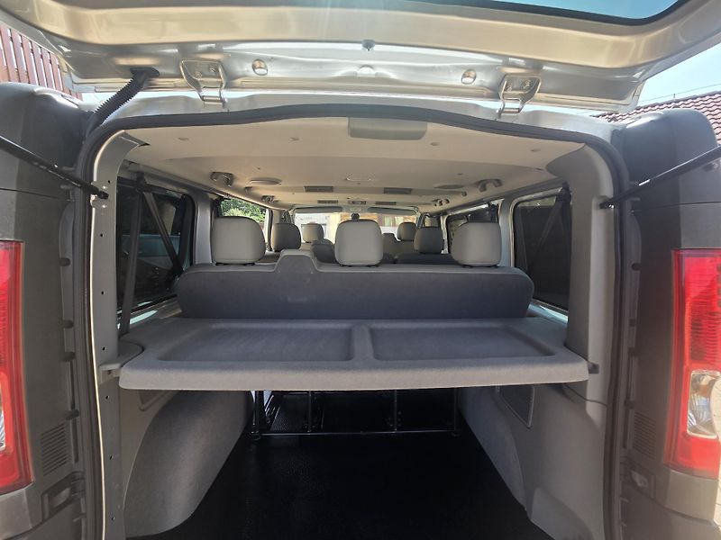 Opel Vivaro (2011) 2.0CDTI 84Kw  9-Míst - fotka 14 z 40