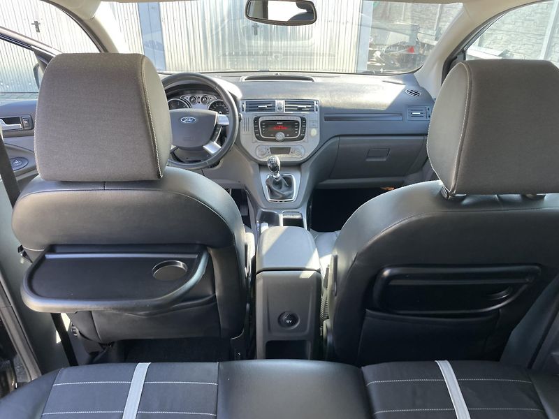 Ford Kuga 2.0TDC-i 4x4 135PS TITANIUM!!! - fotka 125 z 189