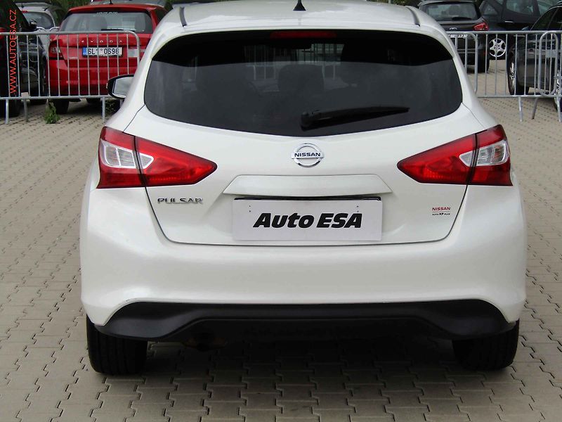 Nissan Pulsar (2015) 1.2 i, ČR, AC, xenon - fotka 5 z 15