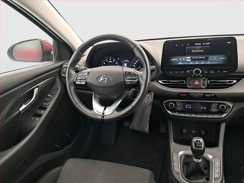 Hyundai i30 (2022) Smart 1.0 T-GDI, Serv.kniha - fotka 7 z 17