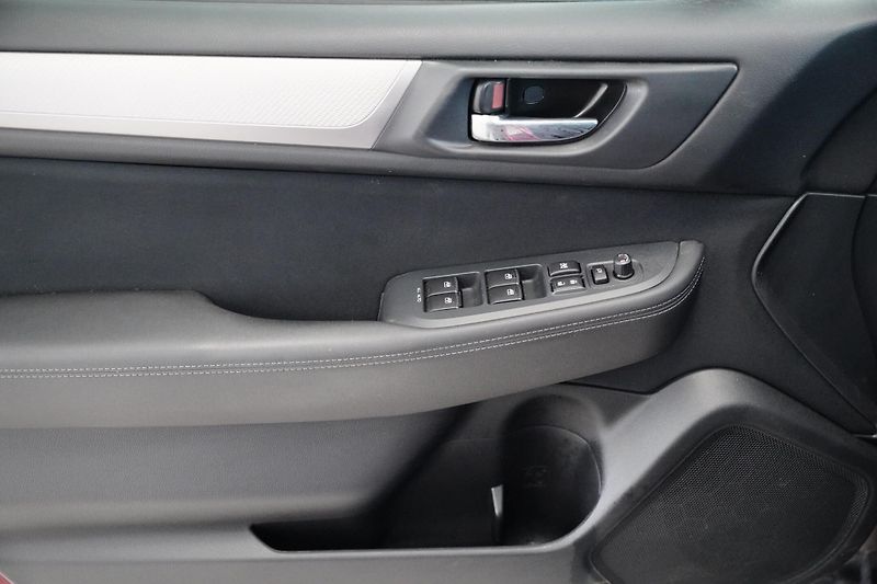 Subaru Outback - fotka 12 z 32