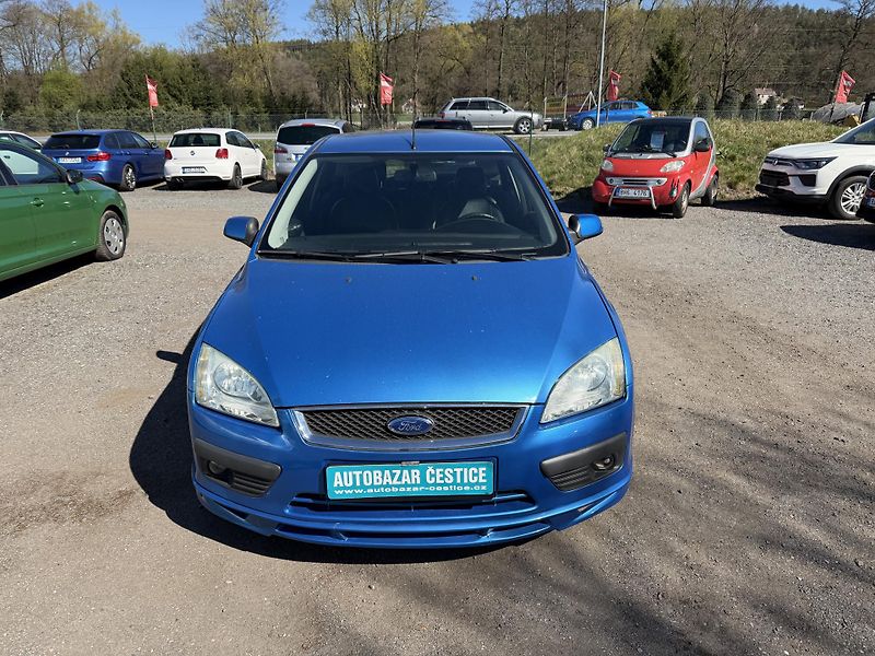 Ford Focus (2005) 2.0 TDCi SPORT - fotka 2 z 22