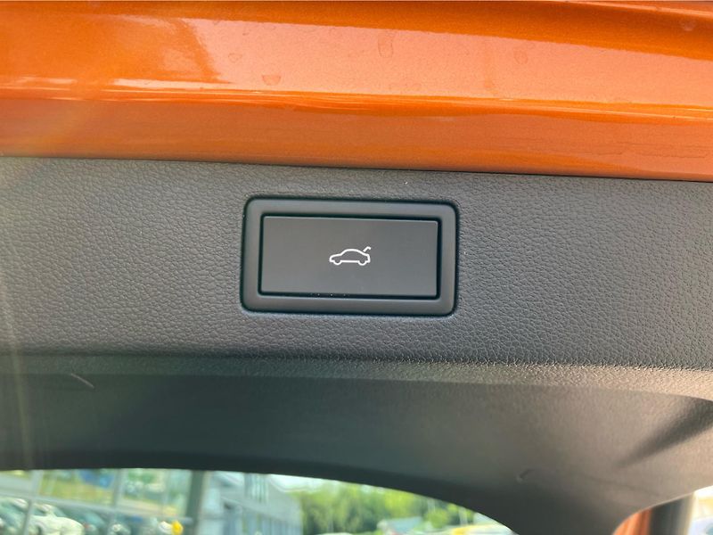 Škoda Kamiq 1.0TSI 85kW MONTECARLO DSG - fotka 28 z 30