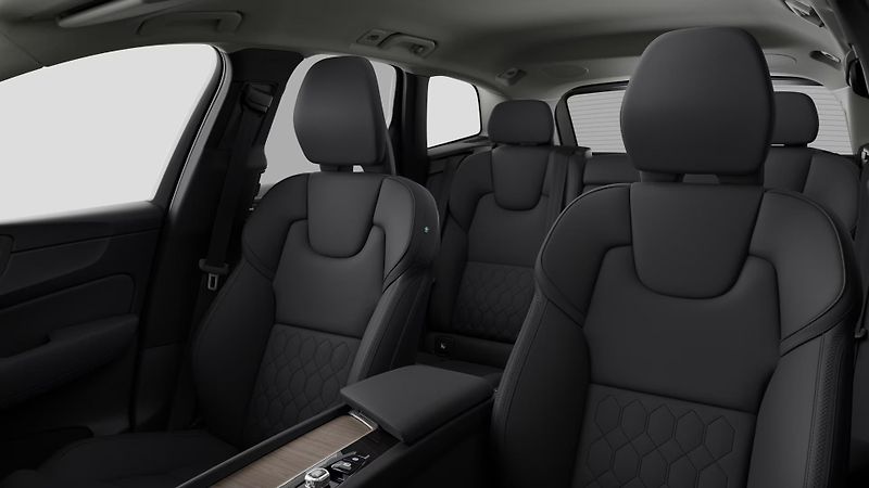 Volvo XC60 (2026) B5 AWD AUT BRIGHT PLUS  - fotka 9 z 11