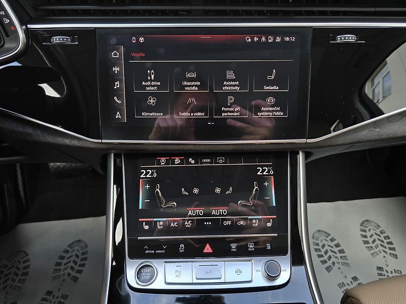 Audi Q7 MATRIX KŮŽE WEBASTO B&O - fotka 49 z 61