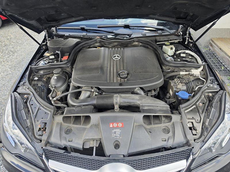 Mercedes-Benz Třídy E 250CDI  AMG Facelift Led - fotka 12 z 16