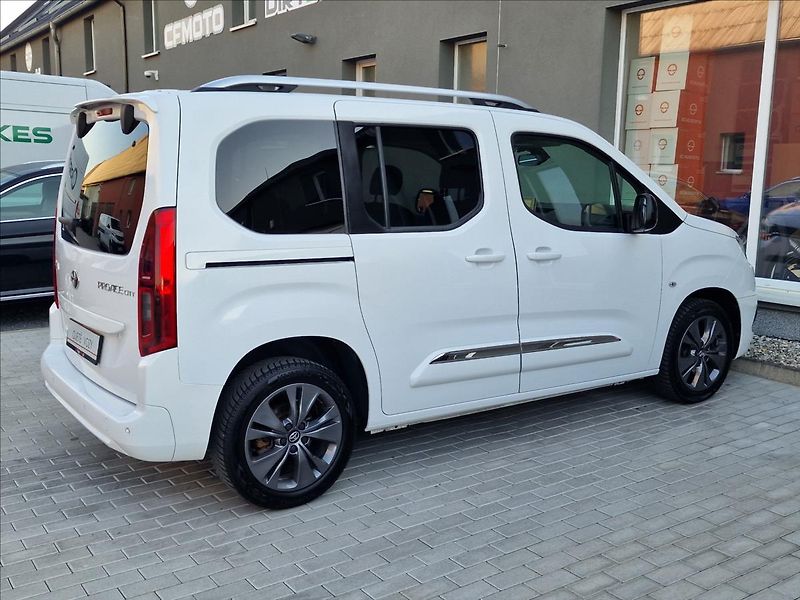 Toyota ProAce City 1.5 D-4D 130k L1 Family - fotka 11 z 49