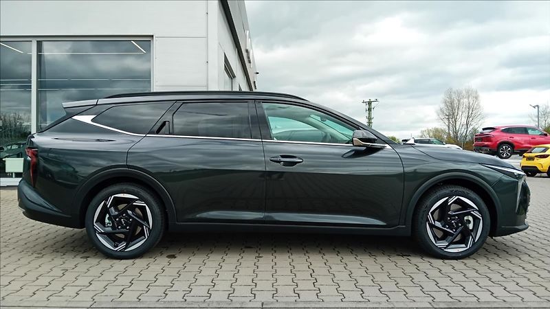 Kia K4 1,6 SW T-GDi 7DCT TOP - fotka 4 z 12