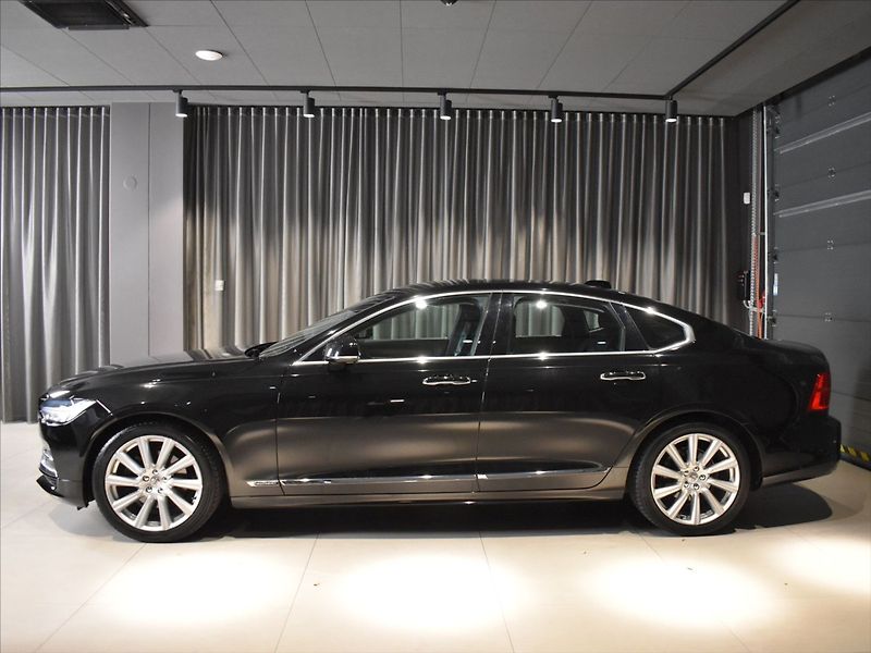 Volvo S90 2,0 D4 Inscription - fotka 2 z 19
