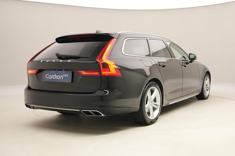 Volvo V90 D4 MOMENTUM AUT  - fotka 12 z 42