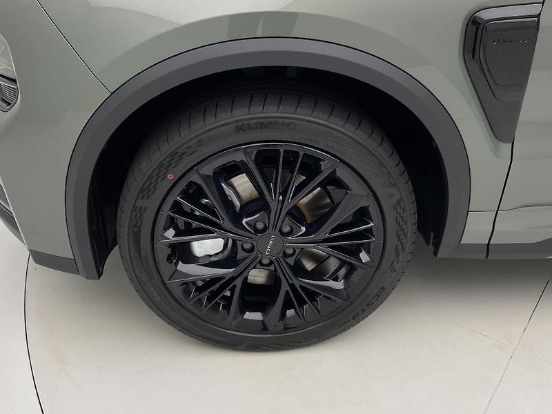 Lynk & Co 01 (2025) MORE PHEV AUT CZ 1.maj - fotka 19 z 89
