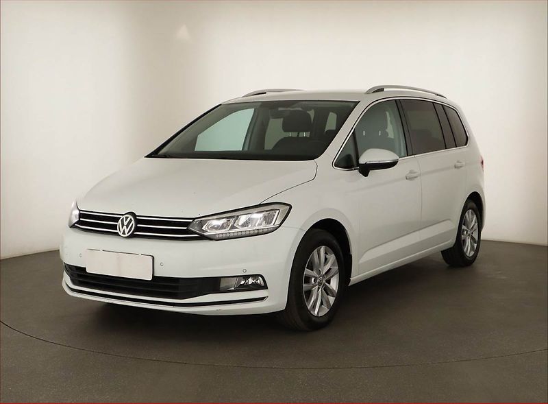 Volkswagen Touran (2016) 1.4 TSI, Automat, Serv.kniha - fotka 2 z 17
