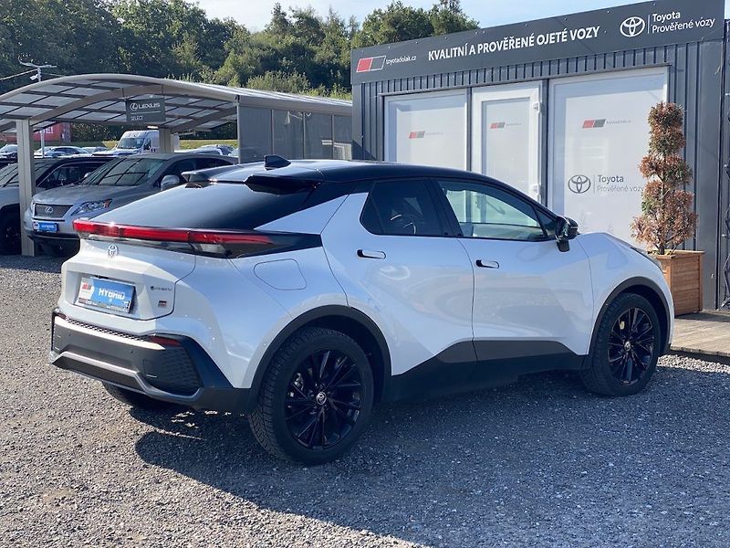 Toyota C-HR 2.0PHEV, ČR, GR Sport VIP, JBL - fotka 7 z 38