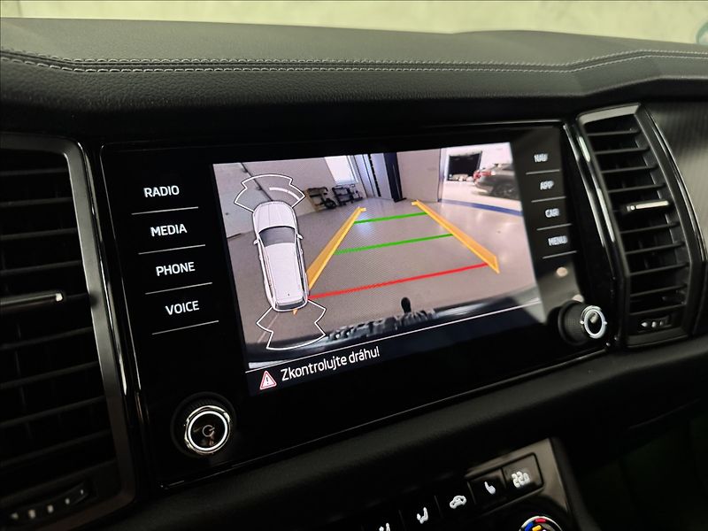 Škoda Kodiaq 2,0 TDi  DSG Sportline Virtual - fotka 34 z 47