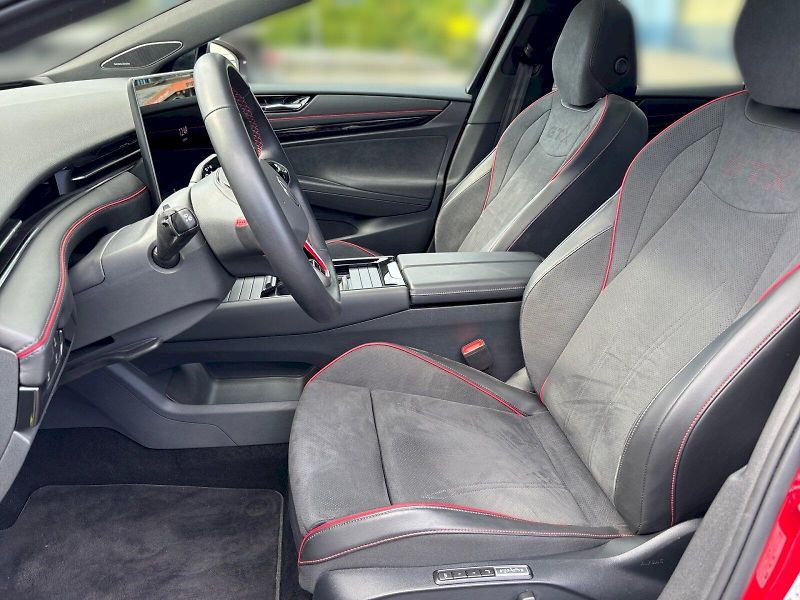Volkswagen ID.7 Tourer (2025) GTX 250 KW, 86 KWH Tažné - fotka 14 z 32