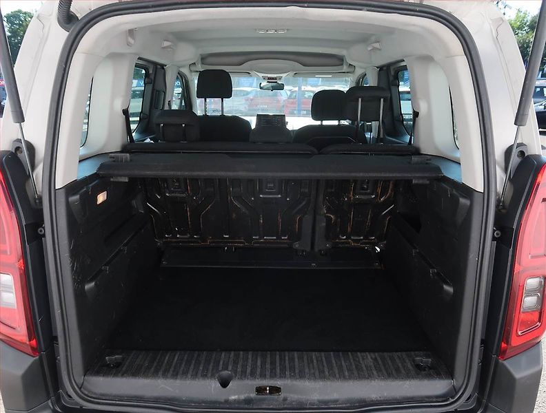 Citroën Berlingo (2021) 1.2 PureTech, 5Míst, ČR - fotka 13 z 18