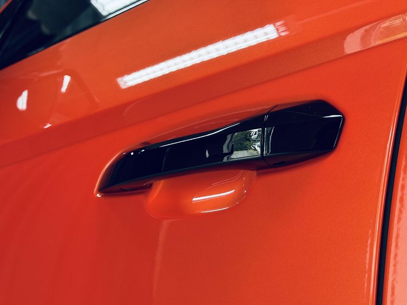 Lamborghini Urus (2026) SE*NOVÉ*ARANCIO XANTO* - fotka 12 z 47