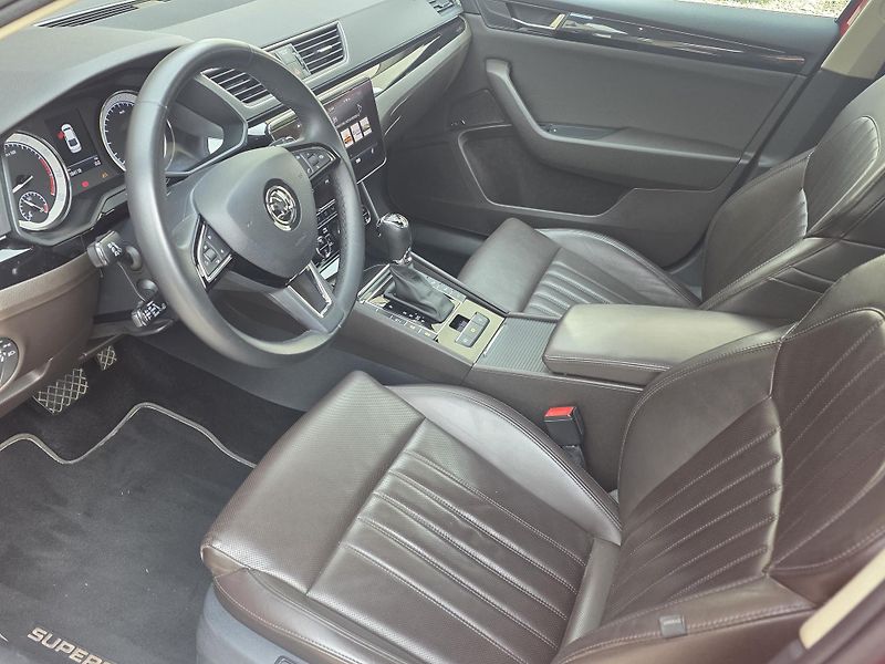 Škoda Superb (2018) L&K DSG | DCC | Odpočet - fotka 11 z 18