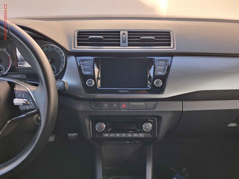 Škoda Fabia (2021) 1.0 TSi, 1.maj,ČR, Style, LED - fotka 12 z 17