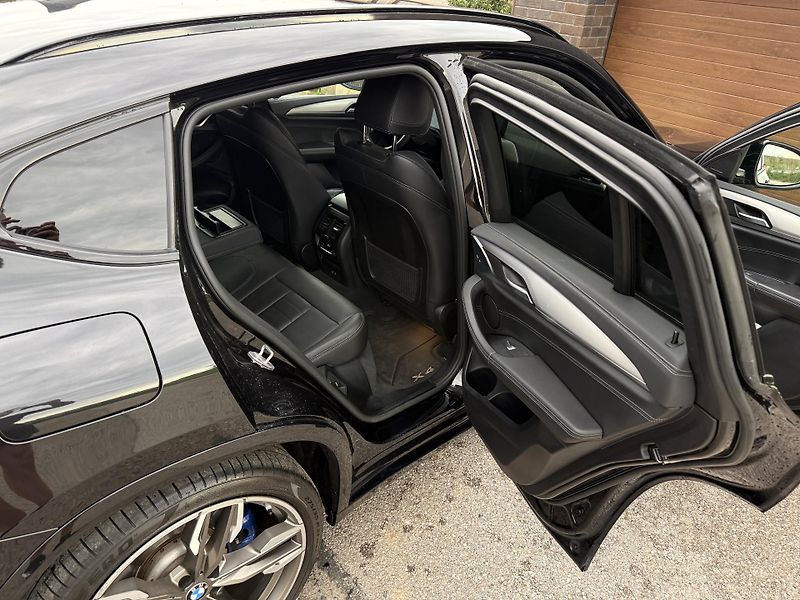 BMW X4 (2021) BMW X4 M40D 250kw 700nm - fotka 12 z 42