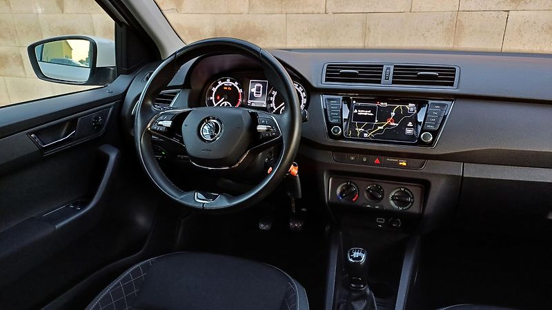 Škoda Fabia combi TSI 70kW-NAVIGACE-TZ-DPH - fotka 19 z 50