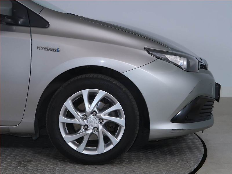 Toyota Auris (2016) Hybrid, Automat, Tempomat - fotka 15 z 21