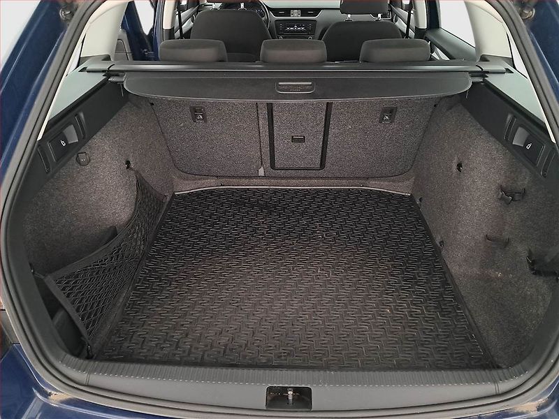 Škoda Octavia (2013) 1.6 TDI, Tempomat - fotka 14 z 17