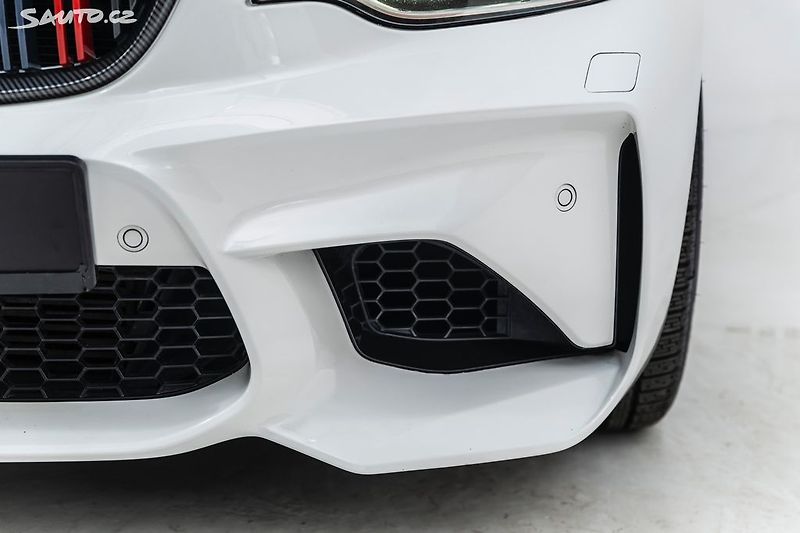 BMW Řada 2 M235i xDrive*Remus - fotka 22 z 40