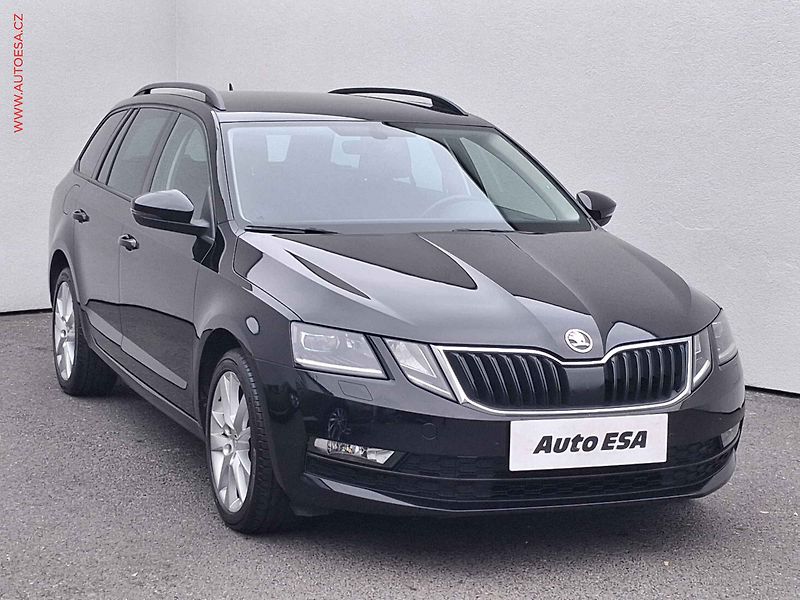 Škoda Octavia (2018) 1.0 TSi, Clever, LED, park - fotografie inzerátu
