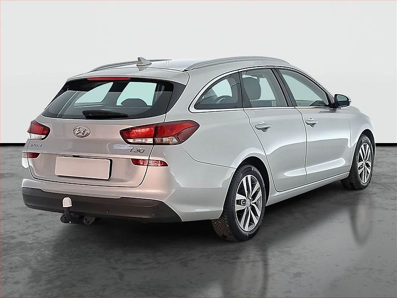 Hyundai i30 (2017) 1.4 T-GDI, Serv.kniha, Navi - fotka 5 z 19