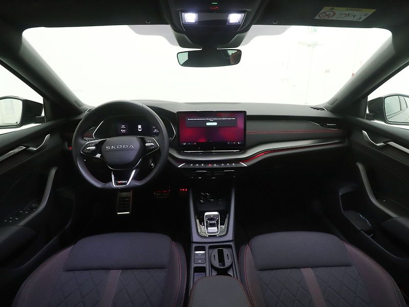 Škoda Octavia (2025) 2.0 TSI DSG RS - fotka 5 z 5