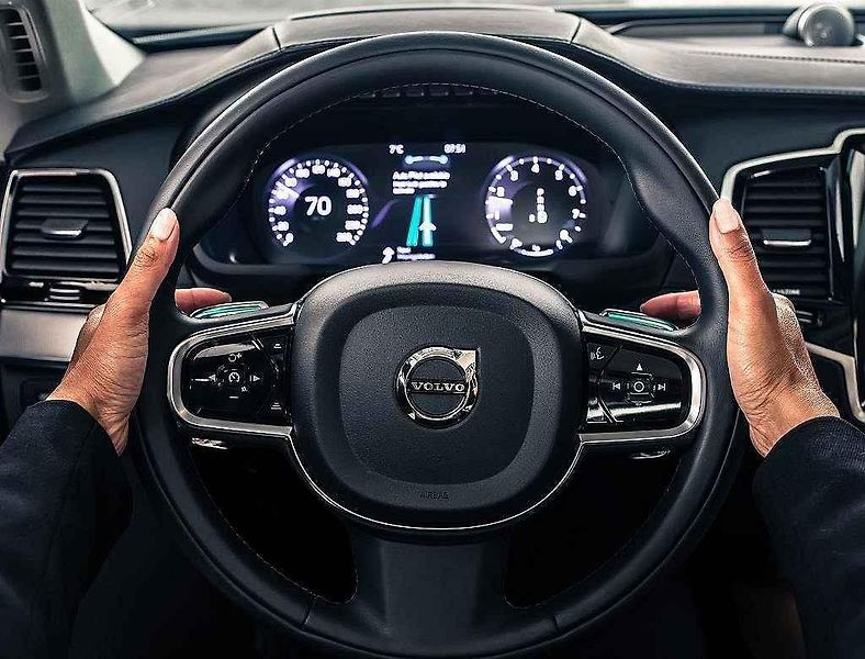 Volvo ukázalo, jak bude fungovat autonomní jízda v XC90.
