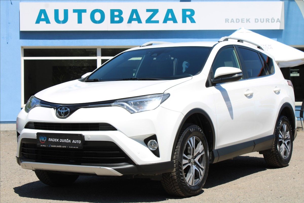Toyota RAV4 2,0 D-4D  NOVÉ V ČR,TAŽNÉ