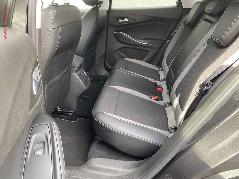 Opel Grandland X (2020) 1.5 CDTi, Innovation, AT - fotka 10 z 19