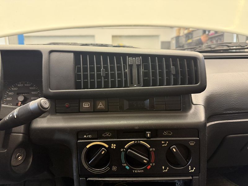 Peugeot 405 Mi16X4  - fotka 12 z 16