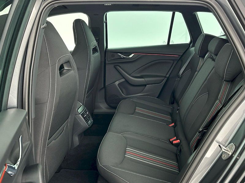 Škoda Kamiq (2025) DSG 1.0TSI 85kW Monte Carlo - fotka 8 z 32