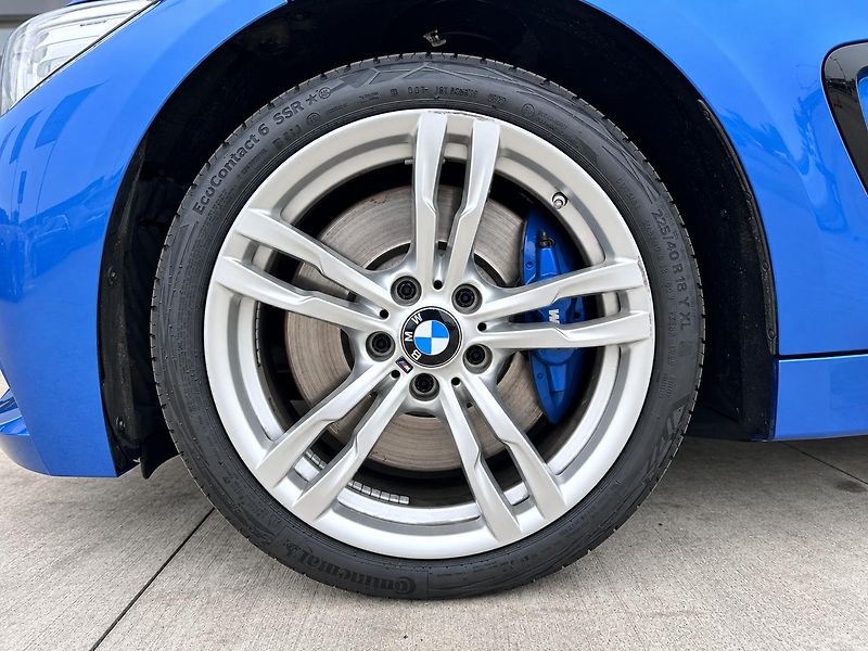 BMW Řada 4 435i xDrive M-Sport - fotka 24 z 24
