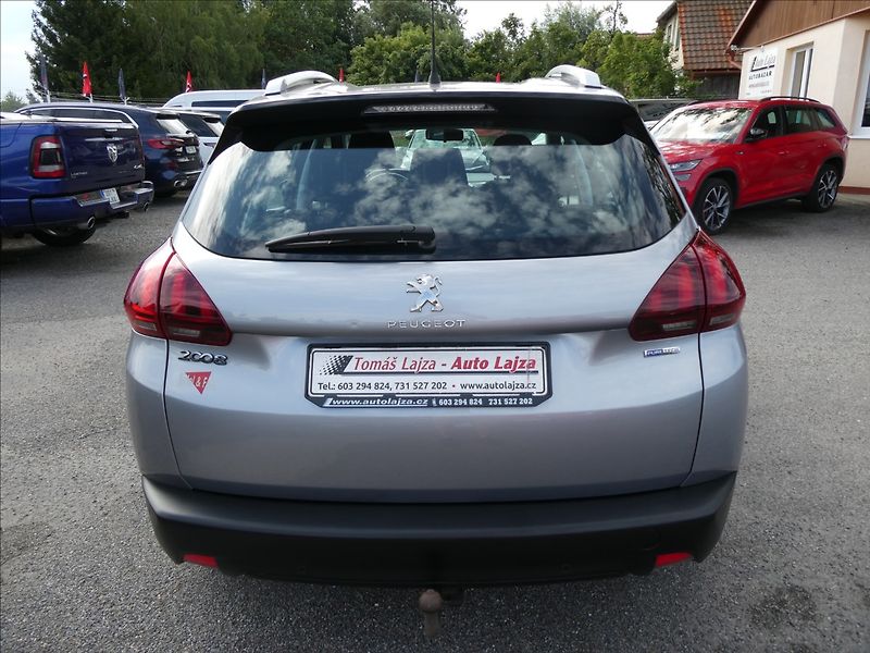 Peugeot 2008 1,2 1.2 81kW NAVI,závěs,servis - fotka 8 z 46